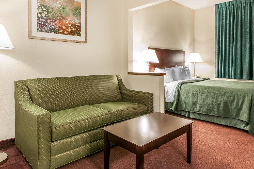 Quality Inn & Suites Danville Zewnętrze zdjęcie