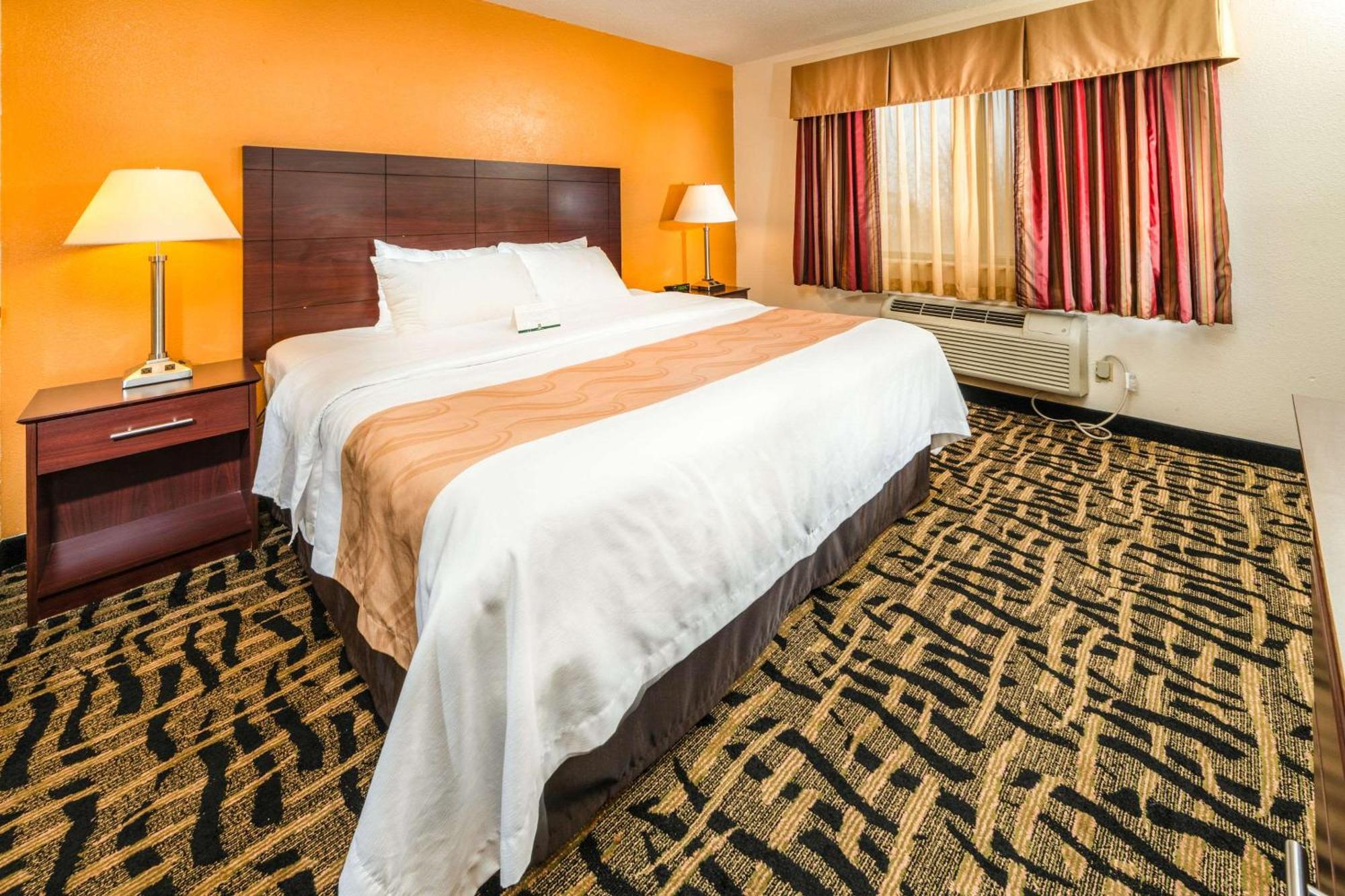 Quality Inn & Suites Danville Zewnętrze zdjęcie
