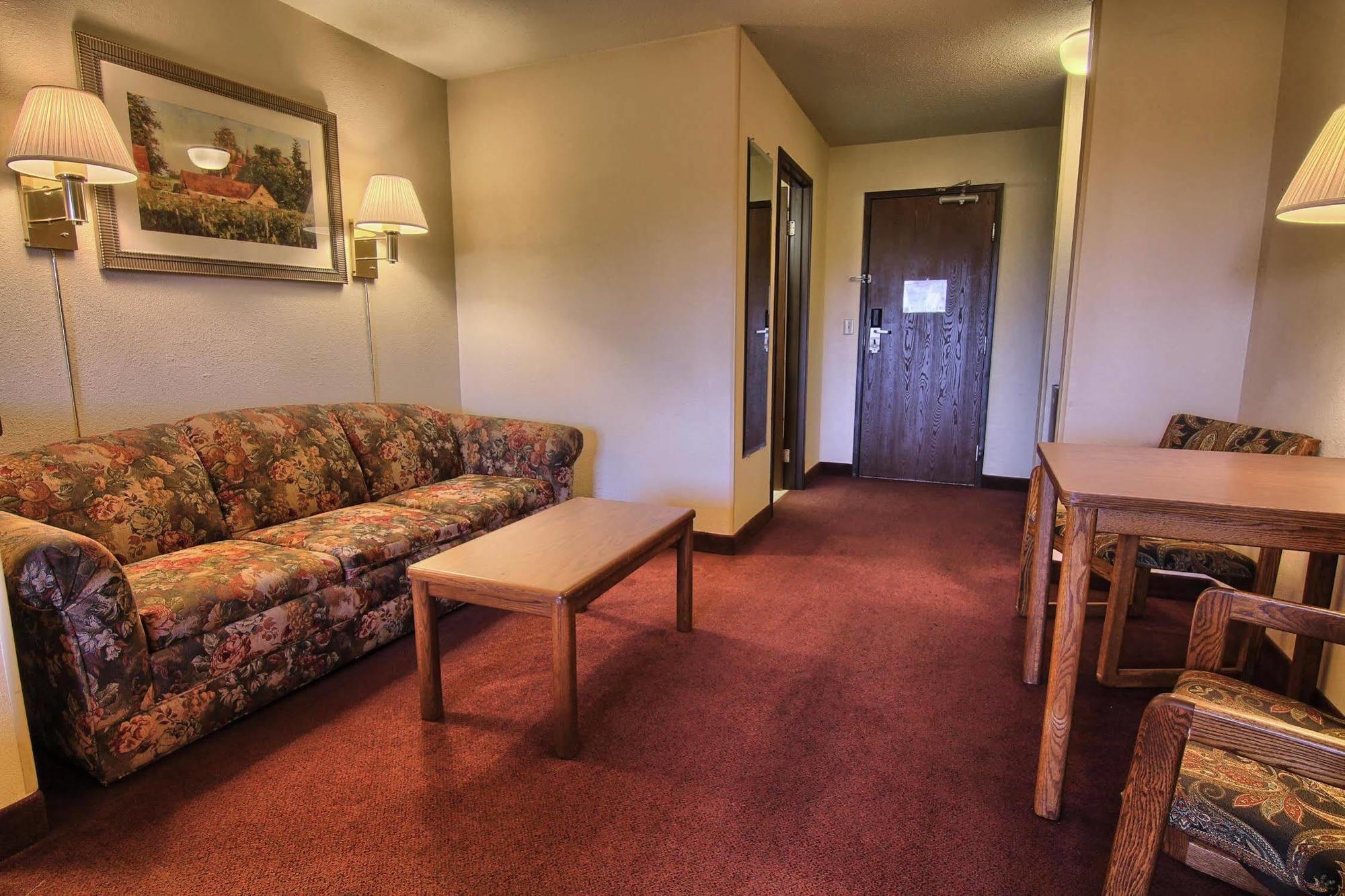 Quality Inn & Suites Danville Zewnętrze zdjęcie